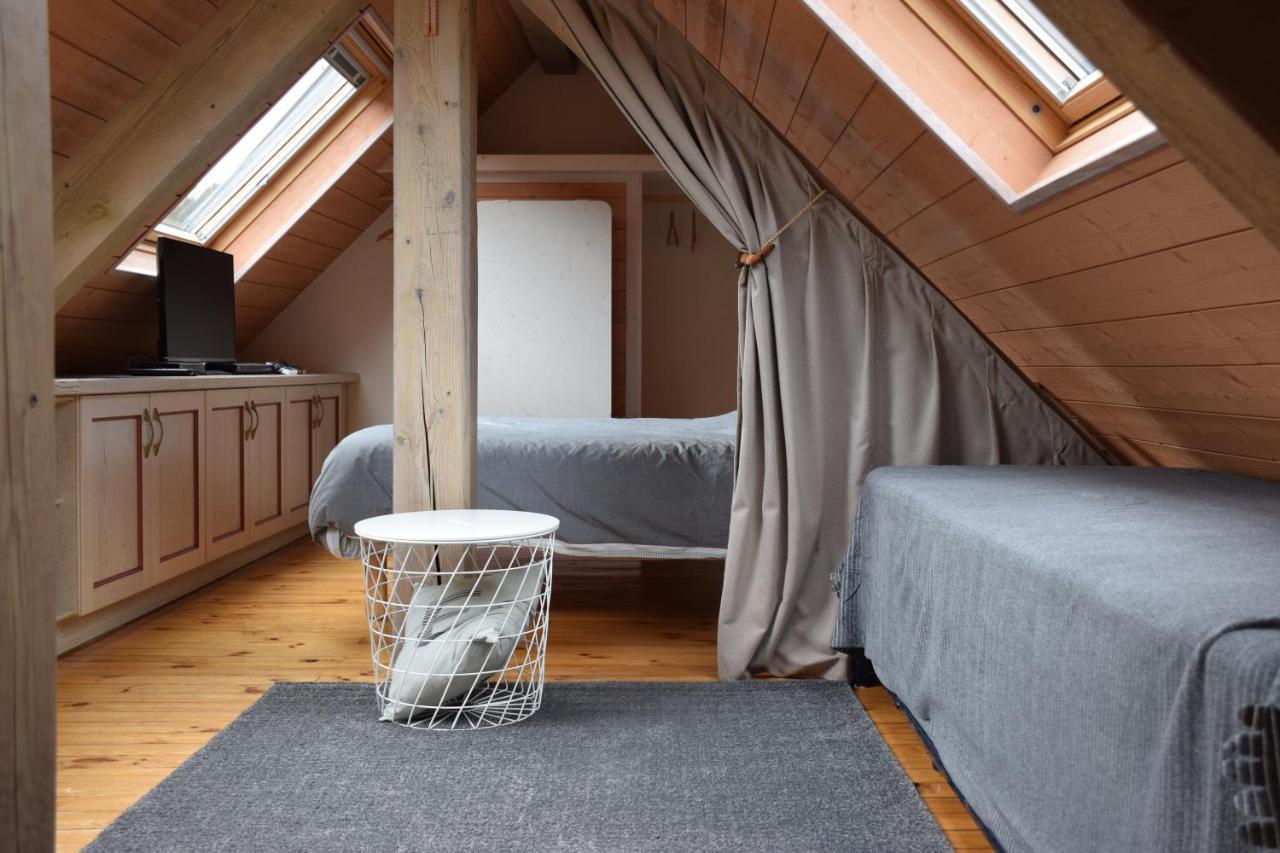 Petit Duplex De Charme Sous Les Toits Du Mont-Dore Экстерьер фото